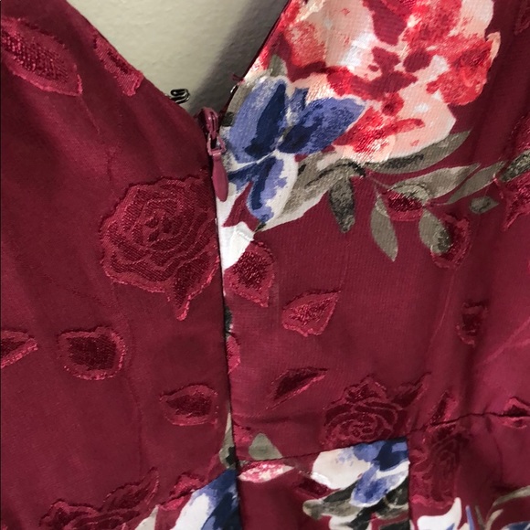 NEW WITH TAGS Dynamite Maxi Dress - Picture 6 of 7